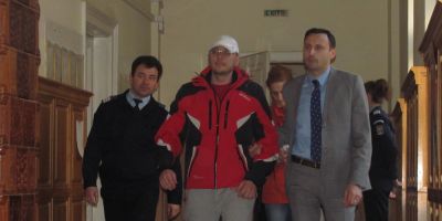 Turnatorul de la DNA Cluj si-a semnat pedeapsa: un an si 6 luni, cu suspendare. A 