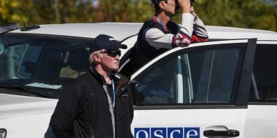 Teroristii din estul Ucrainei au atacat un grup de observatori ai misiunii OSCE