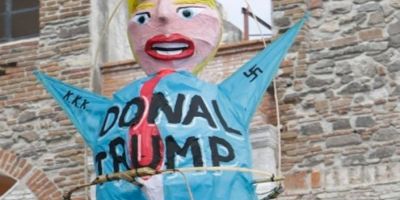 VIDEO Efigii ale lui Donald Trump, arse de mexicani in ritualul 
