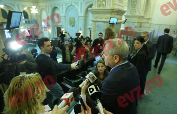 SURSE: PSD a gasit un vinovat pentru ca legea lui Dragnea nu a fost aprobata de Camera Deputatilor