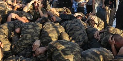 Arestari in masa in Turcia, dupa tentativa esuata de lovitura de stat