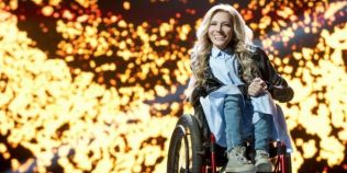 VIDEO Povestea Juliei Samoilova, tanara in scaun cu rotile care va reprezenta Rusia la Eurovision 2017
