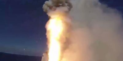 VIDEO Rusia a lansat cel putin patru rachete, din Marea Mediterana, impotriva unor tinte ale Statului Islamic langa Palmira