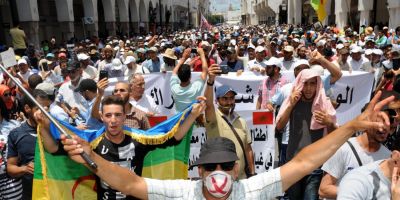 VIDEO Nelinisti in Maroc. Manifestatii antiguvernamentale de amploare in nordul tarii si in Capitala